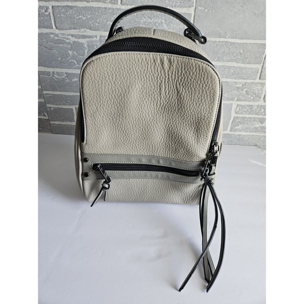 New WO Tags Moda Luxe Gray Mini Backpack Purse